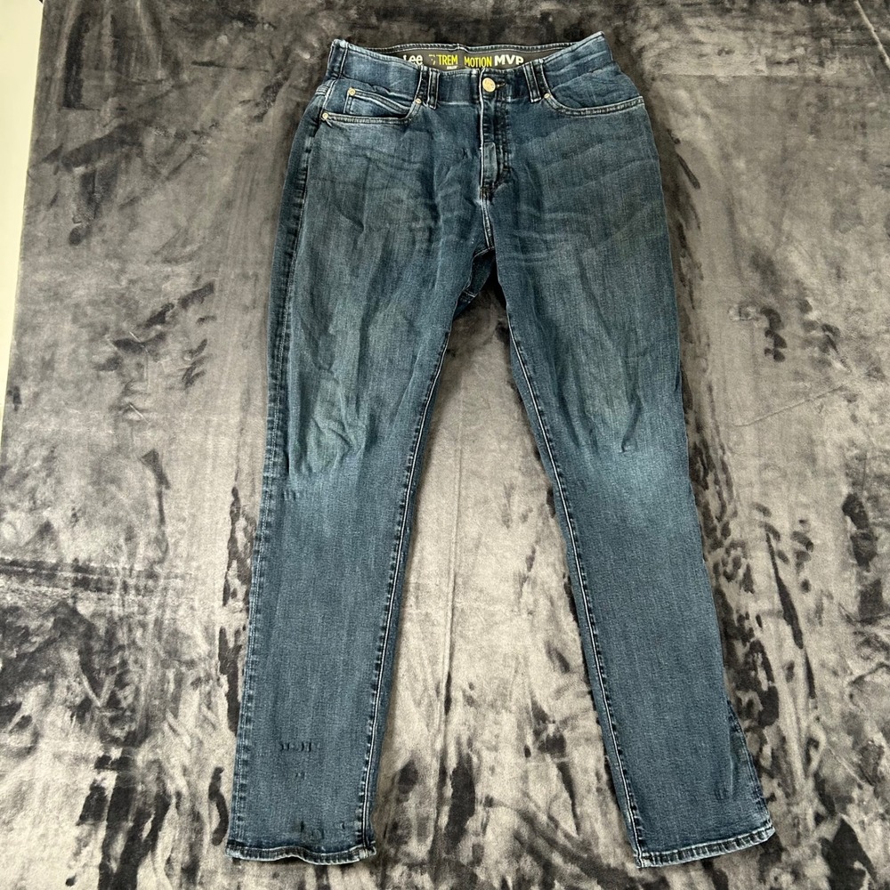 Lee Jeans Mens 32x31 Blue Extreme Motion MVP Athletic Tapered Leg Denim